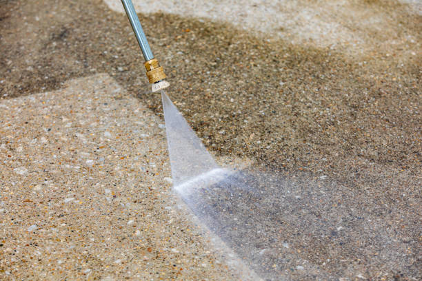 Oelwein, IA  Pressure Washing Services Company